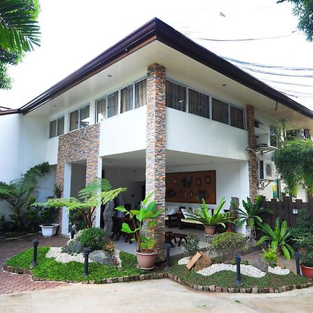 Luljetta'S Place Garden Suites Antipolo Extérieur photo