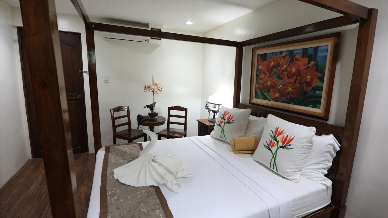 Luljetta'S Place Garden Suites Antipolo Extérieur photo